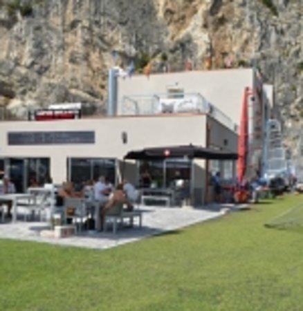 Univela Beach Restaurant & Coffee