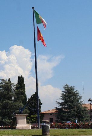 Monumento ai Caduti del mare